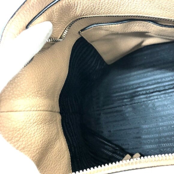 PRADA Beige Tote Bag - Picture 11 of 16